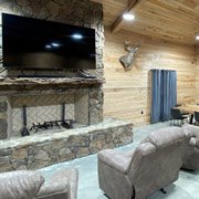 images/accommodations/great-room-2.jpg